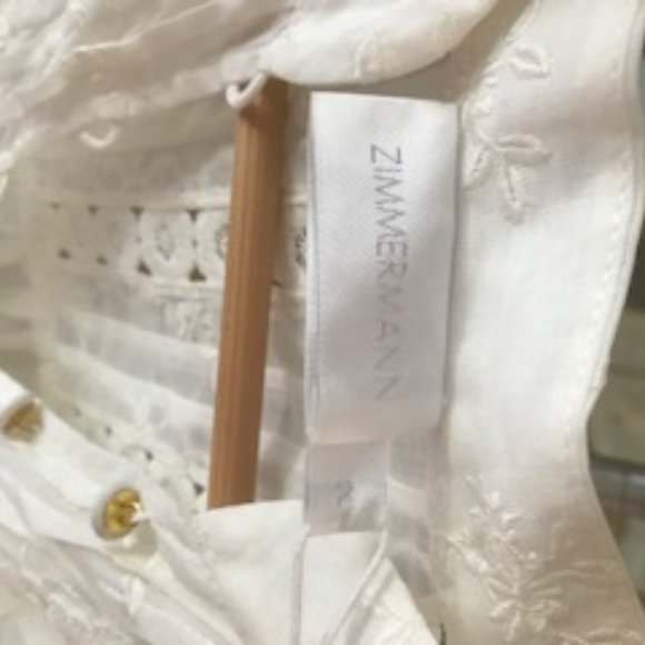 Meet your Posher, Paola - Picture 7 of 8